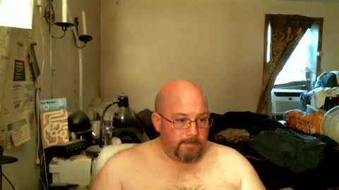 Snapshot of slavejim518 chatting on May 14, 2026, 10:05 pm slavejim online show from May 14, 2026, 10:05 pm