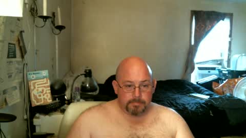 Snapshot of slavejim518 chatting on July 6, 2026, 5:37 pm slavejim online show from July 6, 2026, 5:37 pm
