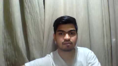 Snapshot of slavesj18 chatting on November 26, 2025, 4:52 pm Add me on hangout sjcool1998 online show from November 26, 2025, 4:52 pm