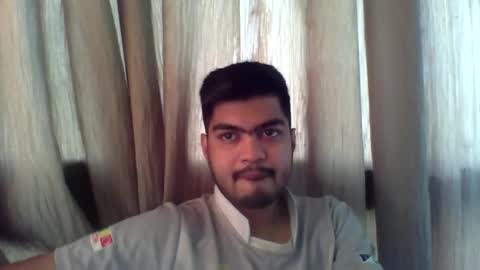 Snapshot of slavesj18 chatting on December 16, 2025, 4:28 am Add me on hangout sjcool1998 online show from December 16, 2025, 4:28 am