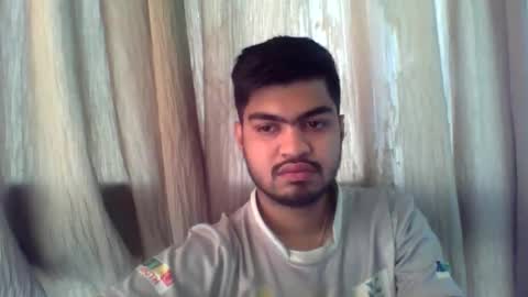 Snapshot of slavesj18 chatting on December 20, 2025, 4:41 am Add me on hangout sjcool1998 online show from December 20, 2025, 4:41 am