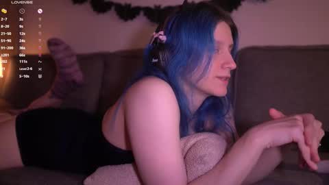 Sonya online show from October 31, 2025, 8:54 pm