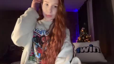 Snapshot of sleepycode002 chatting on December 25, 2024, 3:18 am JoO online show from December 25, 2024, 3:18 am