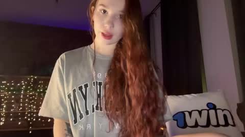 Snapshot of sleepycode002 chatting on December 26, 2024, 3:16 am JoO online show from December 26, 2024, 3:16 am