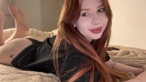 Snapshot of sleepycode002 chatting on December 3, 2025, 10:41 pm JoO online show from December 3, 2025, 10:41 pm