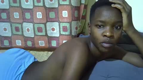 Snapshot of slender_queen chatting on February 20, 2026, 8:49 am slender_queen online show from February 20, 2026, 8:49 am