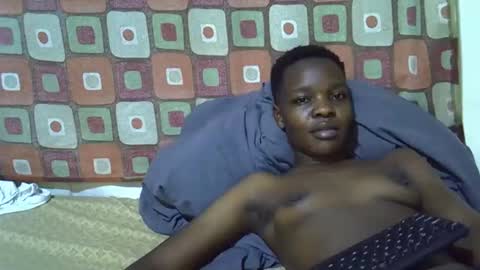 Snapshot of slender_queen chatting on March 22, 2026, 11:46 am slender_queen online show from March 22, 2026, 11:46 am