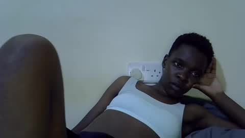 Snapshot of slender_queen chatting on April 13, 2026, 6:46 pm slender_queen online show from April 13, 2026, 6:46 pm