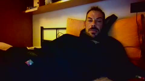 Snapshot of slevin1983 chatting on February 4, 2026, 12:38 am slevin online show from February 4, 2026, 12:38 am