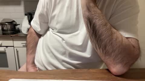 slice5 online show from December 16, 2025, 11:21 pm