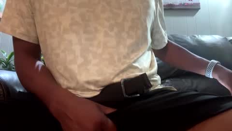 Snapshot of slick2285 chatting on September 17, 2025, 8:27 am slick2285 online show from September 17, 2025, 8:27 am