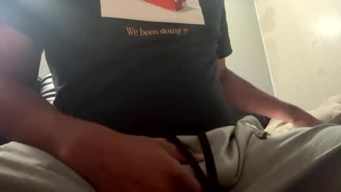 Snapshot of slick2285 chatting on September 21, 2025, 8:27 am slick2285 online show from September 21, 2025, 8:27 am