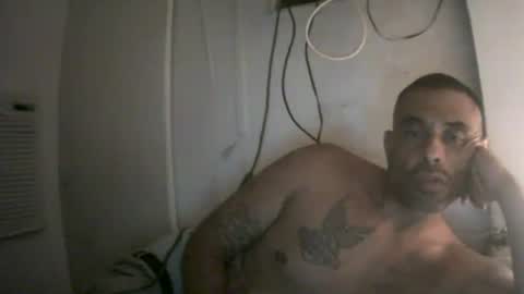 Snapshot of slickstre chatting on June 16, 2026, 7:22 am slickstre online show from June 16, 2026, 7:22 am