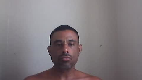 Snapshot of slickstre chatting on June 25, 2026, 6:23 pm slickstre online show from June 25, 2026, 6:23 pm