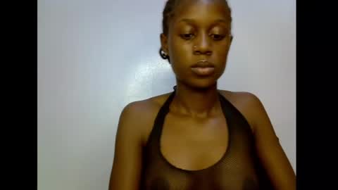 Snapshot of slim_candy12 chatting on May 25, 2026, 8:37 pm Lily online show from May 25, 2026, 8:37 pm