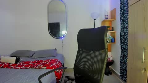 Snapshot of slim_master12 chatting on March 9, 2025, 3:38 pm slim_master12 online show from March 9, 2025, 3:38 pm