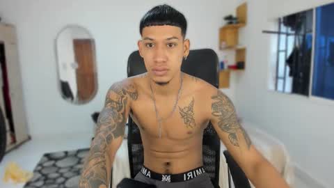 Snapshot of slim_master12 chatting on September 9, 2025, 11:32 am slim_master12 online show from September 9, 2025, 11:32 am