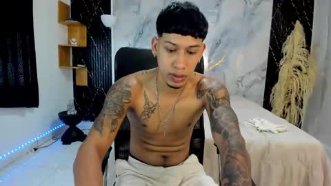 slim_master12 online show from April 12, 2026, 2:22 pm