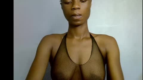 Snapshot of slim_petitqueen chatting on April 28, 2026, 7:35 am Alice online show from April 28, 2026, 7:35 am