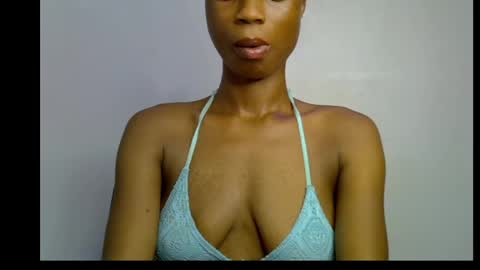 Snapshot of slim_petitqueen chatting on May 1, 2026, 6:34 pm Alice online show from May 1, 2026, 6:34 pm
