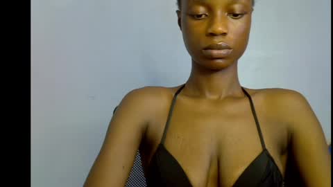 Snapshot of slim_petitqueen chatting on May 20, 2026, 8:09 am Alice online show from May 20, 2026, 8:09 am