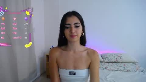 Snapshot of slimbaby69 chatting on May 18, 2026, 11:43 pm Ivi online show from May 18, 2026, 11:43 pm