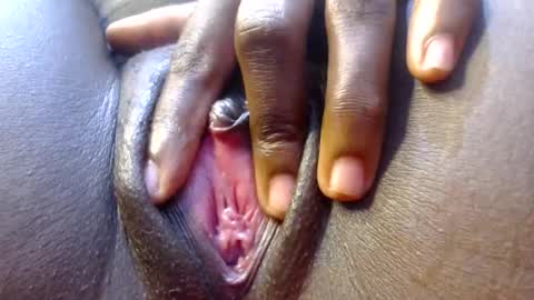 slimcatee online show from March 29, 2026, 7:47 pm