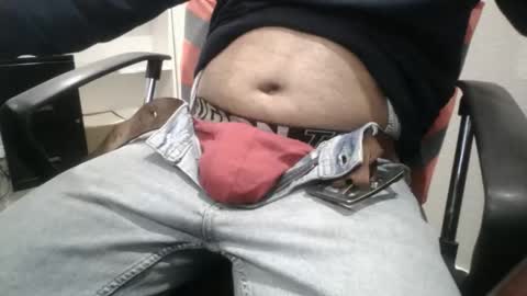 Snapshot of slimjimorange9 chatting on November 6, 2025, 1:39 am slimjimorange9 online show from November 6, 2025, 1:39 am