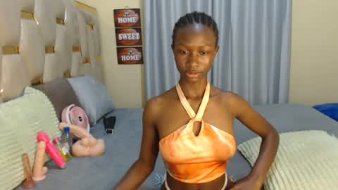 Snapshot of slimqueenbae chatting on July 25, 2026, 9:56 pm slimqueenbae online show from July 25, 2026, 9:56 pm