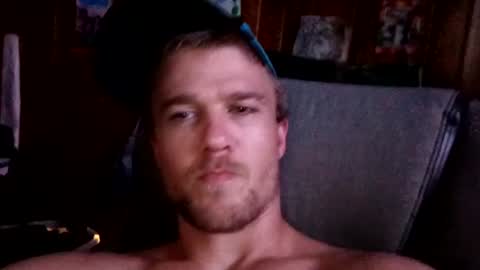Snapshot of slimsleezy099 chatting on July 28, 2026, 2:24 pm Slimsleezy online show from July 28, 2026, 2:24 pm