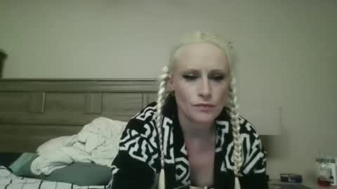 slip_inslide online show from April 16, 2026, 10:38 am