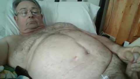 slippery_duck online show from April 29, 2026, 6:03 pm