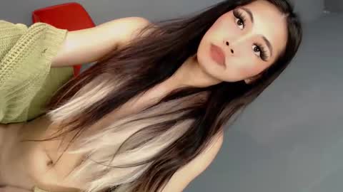 slut4attention online show from April 5, 2026, 4:53 am