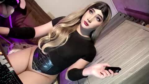 Nathalie online show from June 1, 2026, 10:17 am