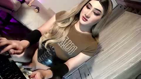Nathalie online show from July 22, 2026, 8:17 am