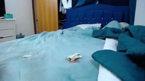 Snapshot of slutdirty1xxx chatting on September 11, 2025, 6:13 am Slutdirtyxxx online show from September 11, 2025, 6:13 am