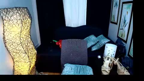 Snapshot of sluthotcummer69x chatting on December 12, 2024, 7:04 pm EMPRESS GODDESS KRISTINE online show from December 12, 2024, 7:04 pm