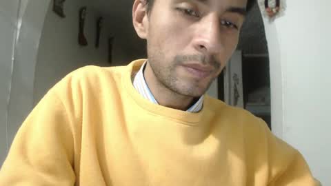 Chistian Aguilar online show from April 18, 2026, 12:47 am