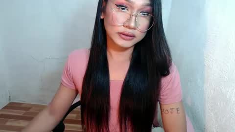 Snapshot of slutty_classyxx chatting on January 30, 2025, 5:39 pm Lovie online show from January 30, 2025, 5:39 pm