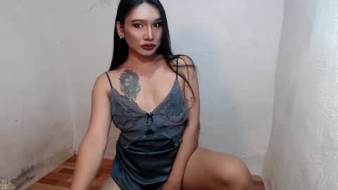  Lovie  online show from March 24, 2026, 3:39 pm