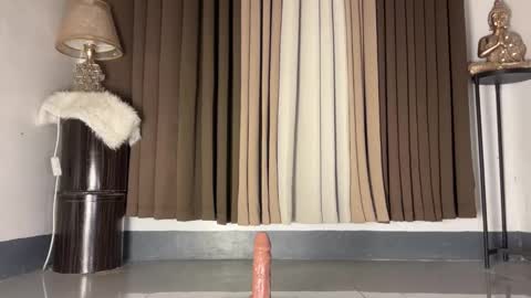 Snapshot of slutty_lavinia chatting on February 17, 2026, 5:08 pm Slutty Lavinia online show from February 17, 2026, 5:08 pm