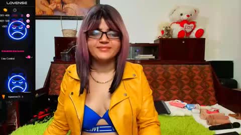 Snapshot of slutty_milf_bitch chatting on November 2, 2025, 11:45 am Ana online show from November 2, 2025, 11:45 am