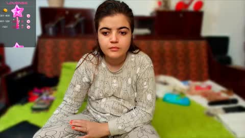 Snapshot of slutty_milf_bitch chatting on November 9, 2025, 4:49 pm Ana online show from November 9, 2025, 4:49 pm