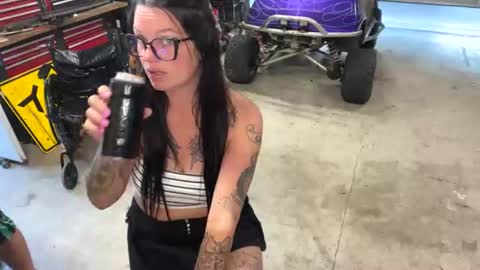 sluttycouple840 online show from June 25, 2026, 2:33 am