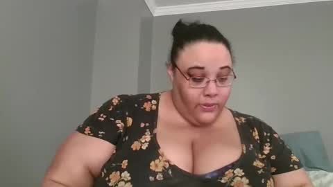 Jessica online show from April 18, 2026, 2:21 pm