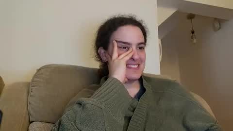 SluttySuzie17 online show from June 7, 2026, 6:11 pm