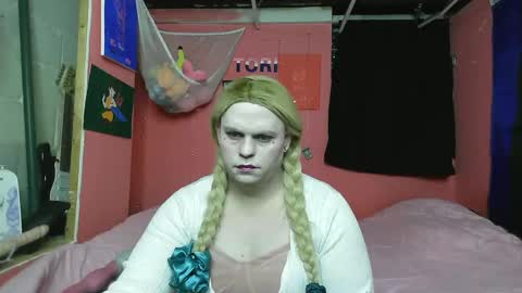 Tori Smith online show from February 11, 2025, 5:16 am