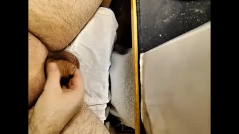 Snapshot of small_1986 chatting on December 8, 2024, 7:37 am transmisin gratuita bajo demanda free broadcast on demand online show from December 8, 2024, 7:37 am