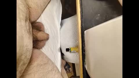 Snapshot of small_1986 chatting on December 20, 2024, 1:47 am transmisin gratuita bajo demanda free broadcast on demand online show from December 20, 2024, 1:47 am