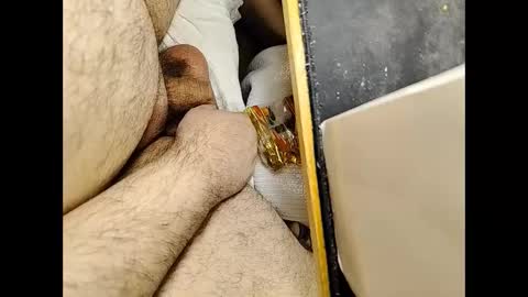 Snapshot of small_1986 chatting on December 28, 2024, 9:20 am transmisin gratuita bajo demanda free broadcast on demand online show from December 28, 2024, 9:20 am